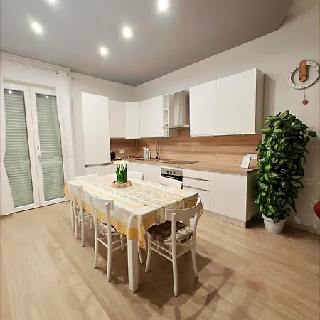 In Dhomeu Tua Apartamento *